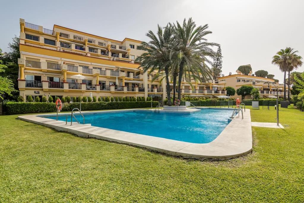 Oleholidays 535 Romana Playa Con Vistas Al Mar Marbella Exterior photo