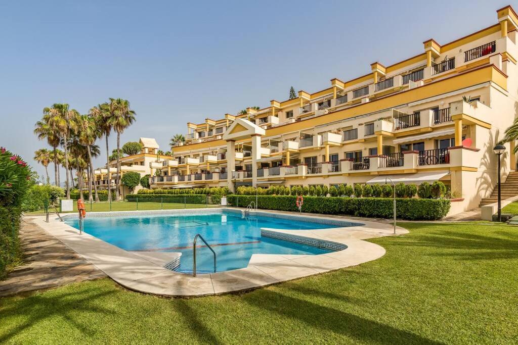 Oleholidays 535 Romana Playa Con Vistas Al Mar Marbella Exterior photo